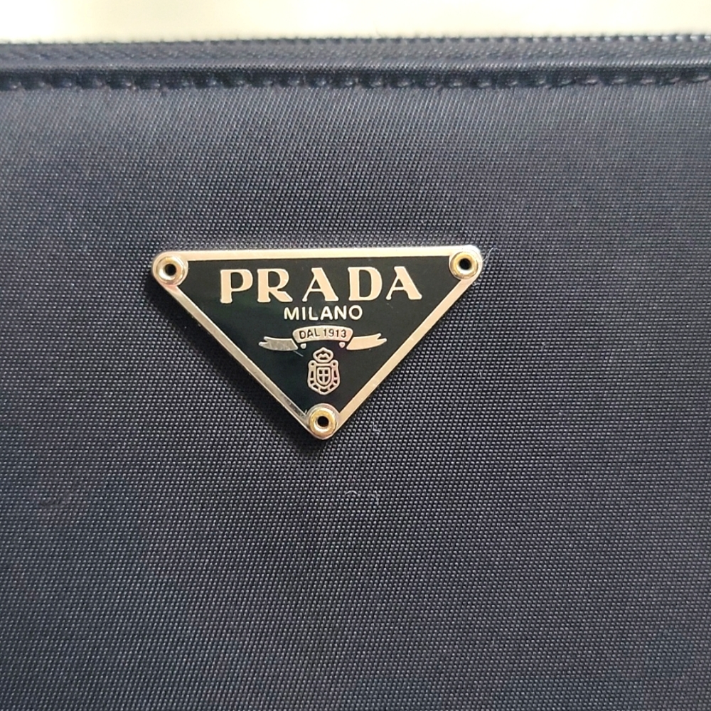 PRADA Wallet - Picture 16 of 16